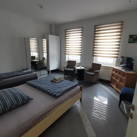 Lejlighed Ferienwohnung-monteurwohnung-parkplatz Meine