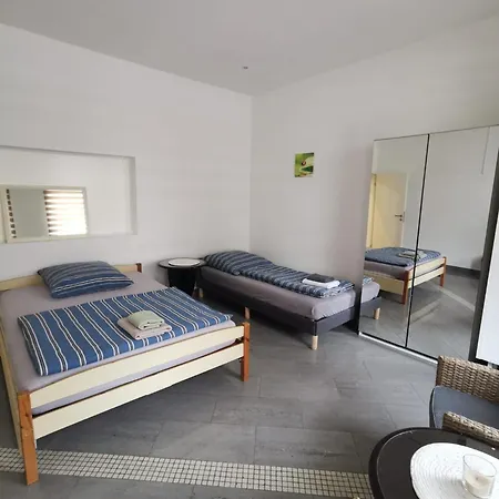 Ferienwohnung-monteurwohnung-parkplatz Lejlighed Meine