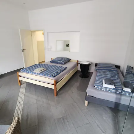 Ferienwohnung-monteurwohnung-parkplatz Lejlighed *