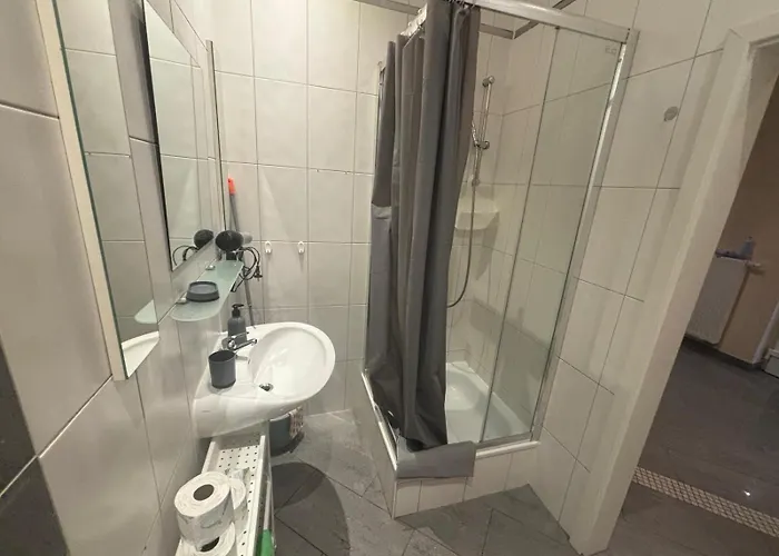 Apartment Ferienwohnung-monteurwohnung-parkplatz